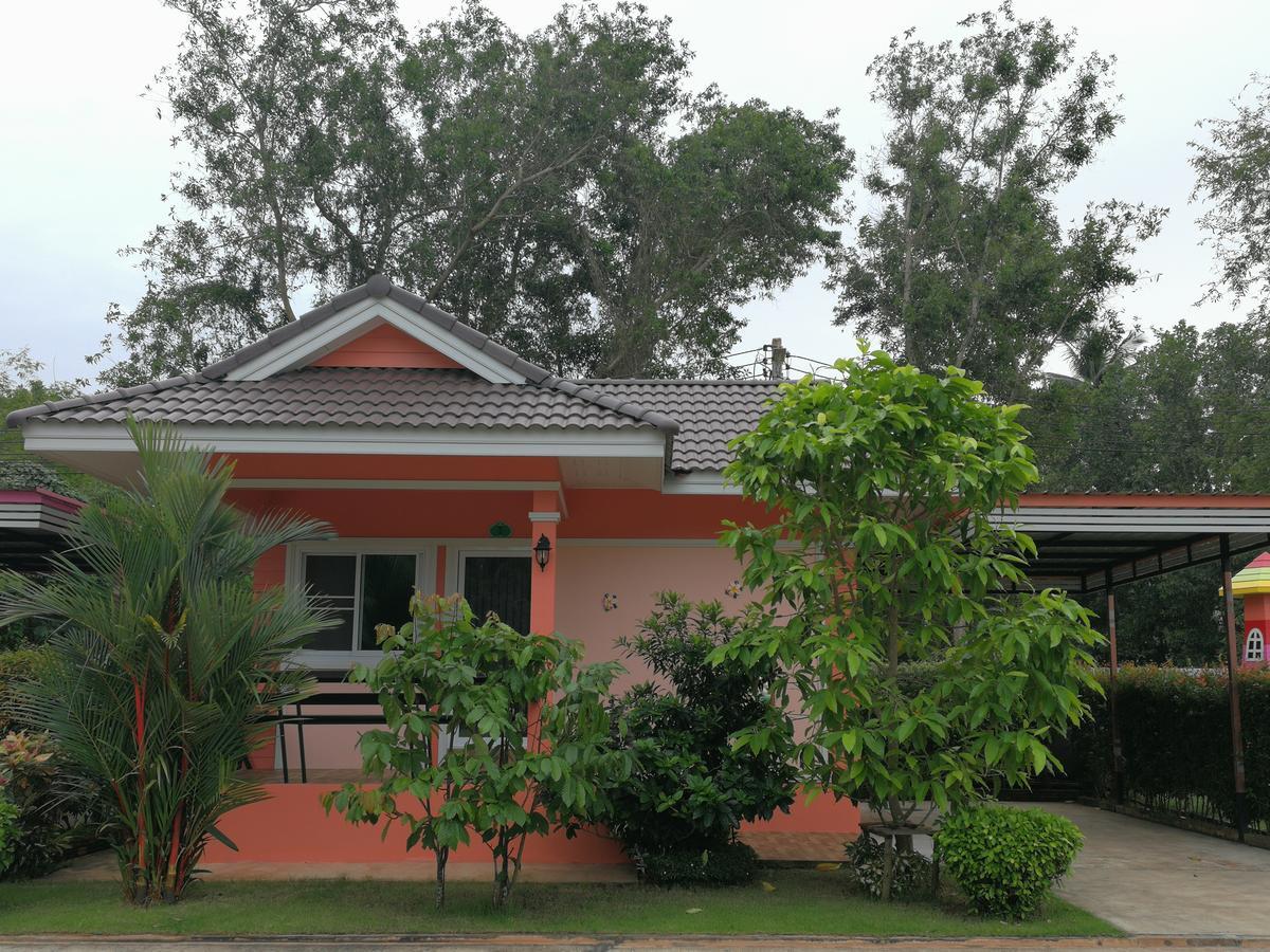 Aranya Resort Chumphon Eksteriør billede