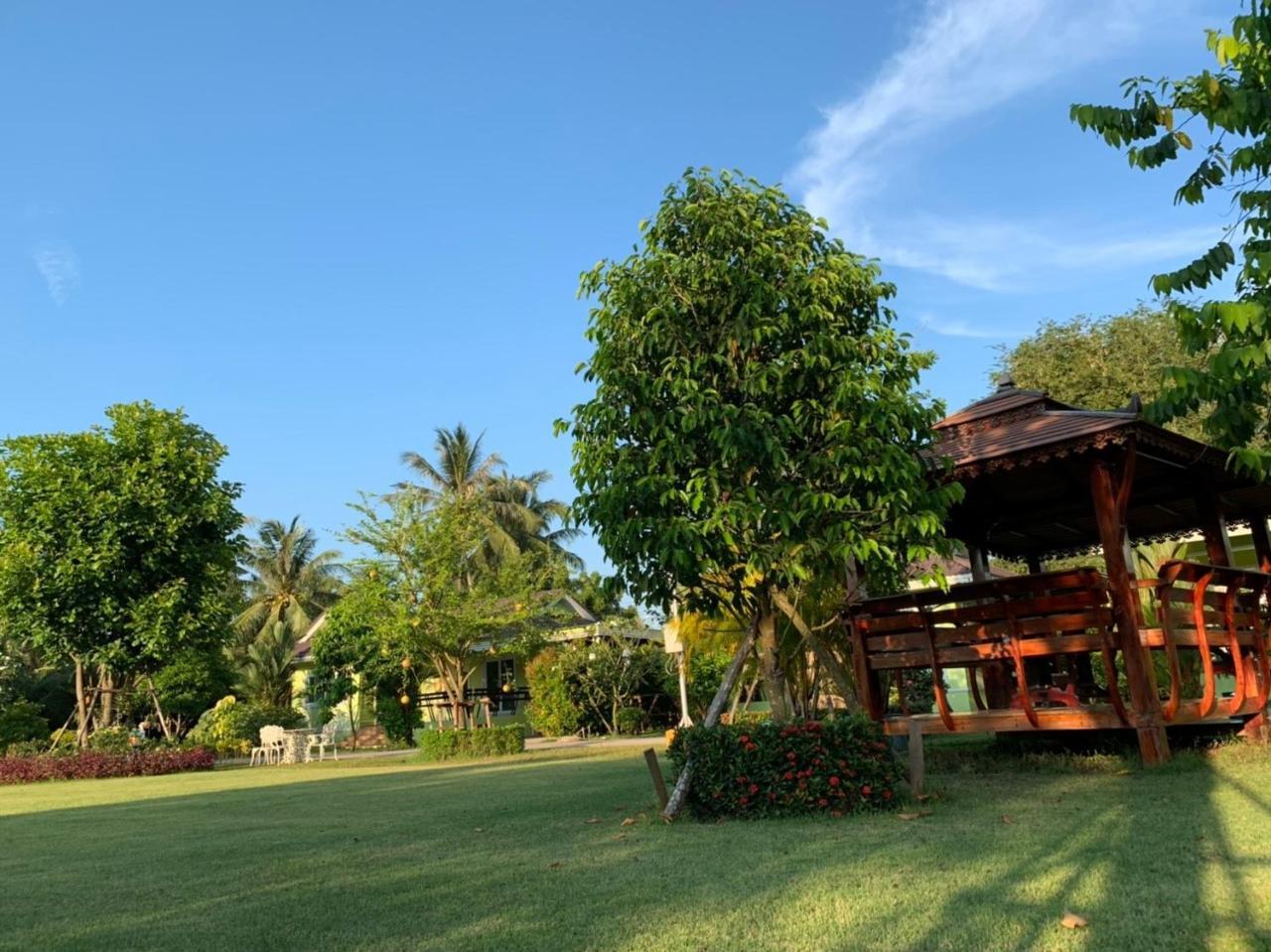 Aranya Resort Chumphon Eksteriør billede